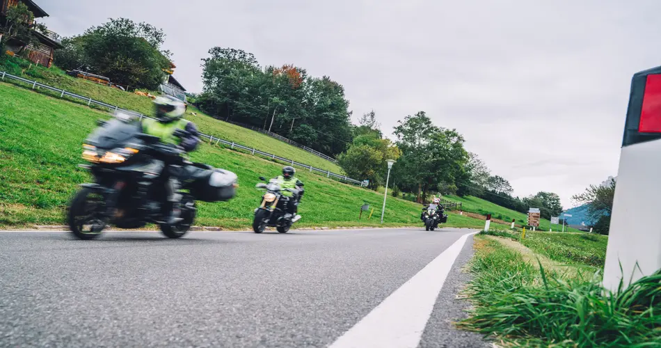 Descubre la Belleza de Colombia en Moto