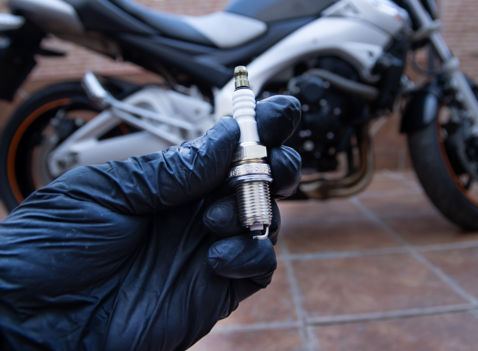 Bujías NGK: La clave para el rendimiento óptimo de tu moto